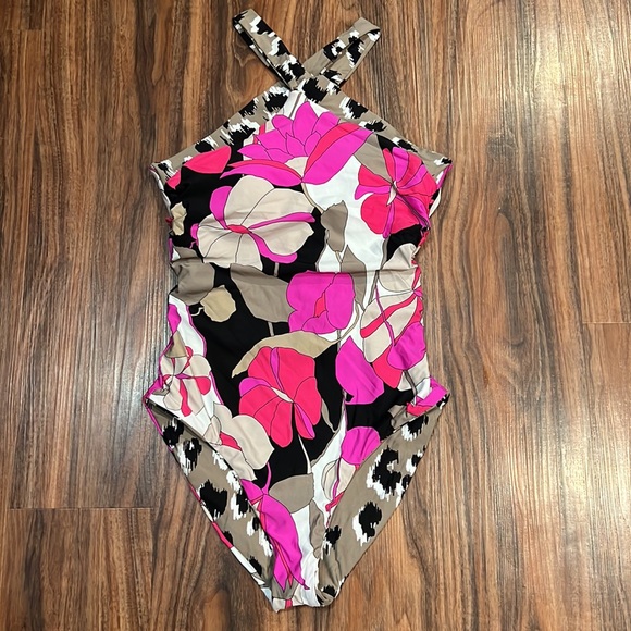 NWOT Trina Turk Lynx Reversible High Neck One Piece - Picture 6 of 16